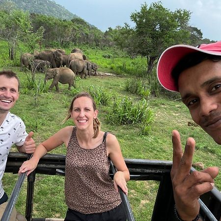 Elephant Safari Lodge Sigiriya Junction Habarana Bagian luar foto