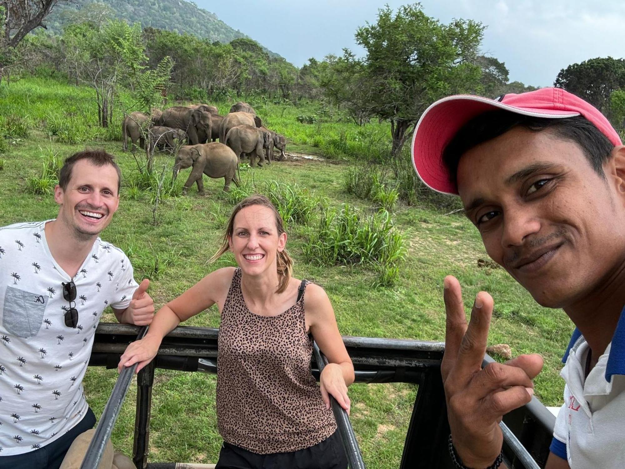 Elephant Safari Lodge Sigiriya Junction Habarana Bagian luar foto
