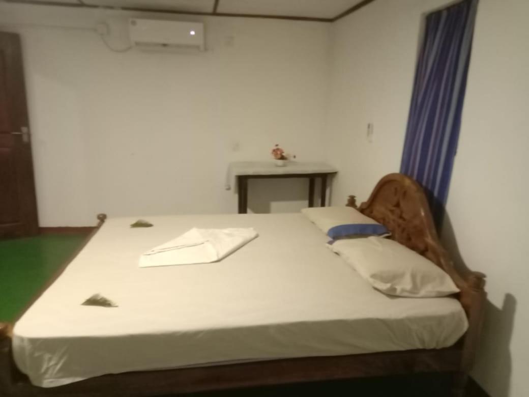Elephant Safari Lodge Sigiriya Junction Habarana Bagian luar foto
