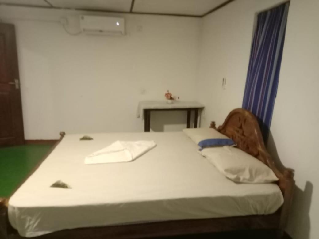 Elephant Safari Lodge Sigiriya Junction Habarana Bagian luar foto