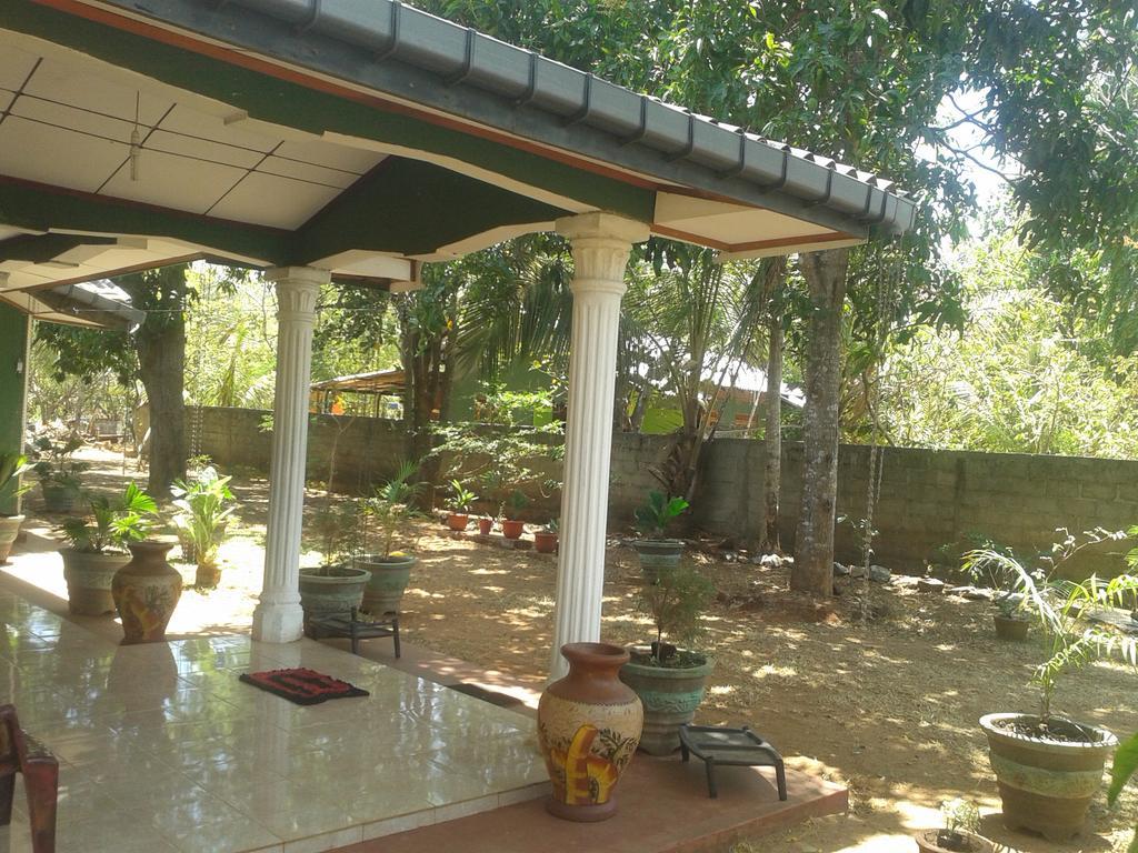 Elephant Safari Lodge Sigiriya Junction Habarana Bagian luar foto